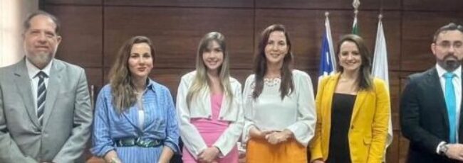 Representantes da Advocacia Pública reforçam defesa da inscrição obrigatória na OAB durante visita à seccional baiana e emissão de nota pública